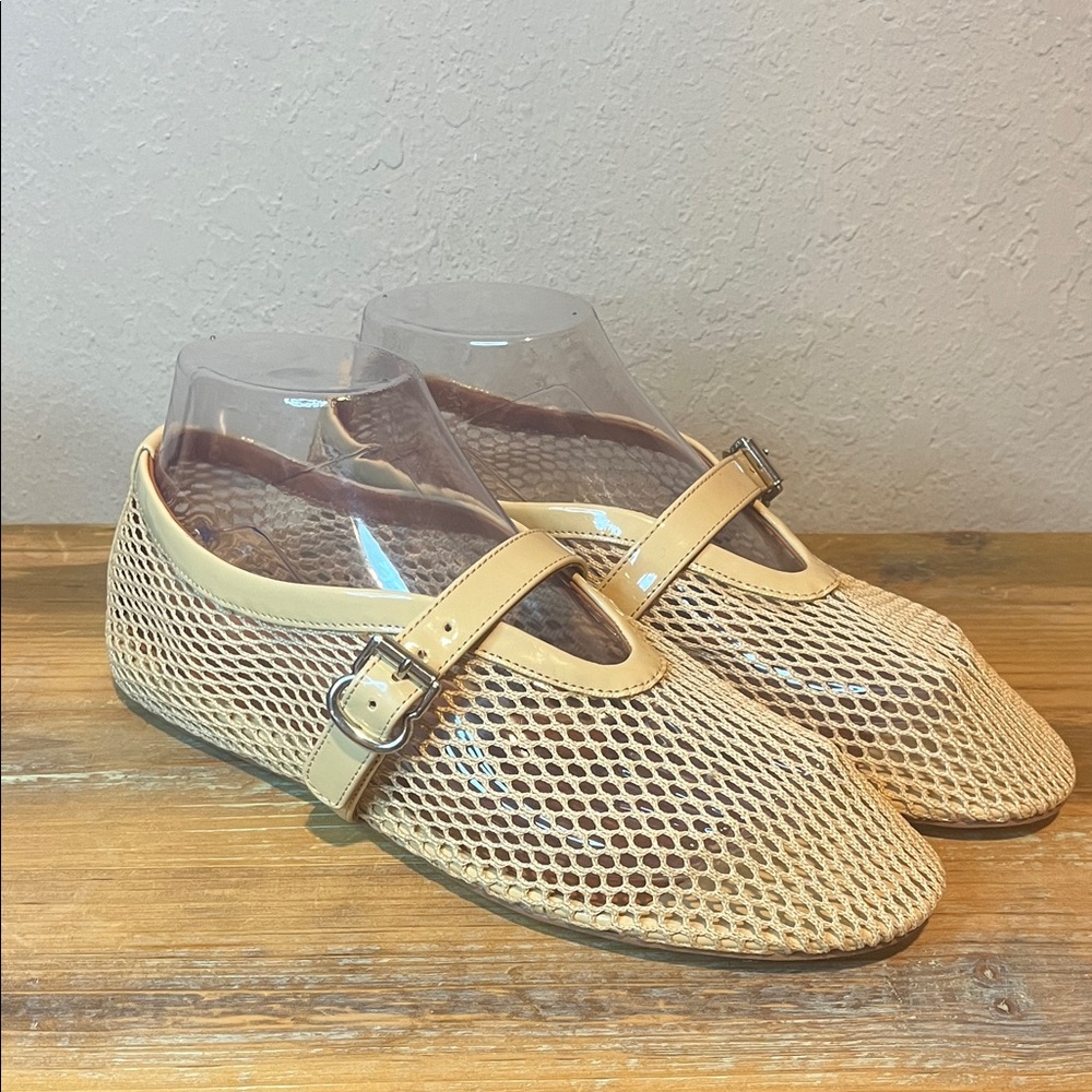 Dream Pairs Beige Mesh Mary Jane Flats with Buckle Strap size 8.5